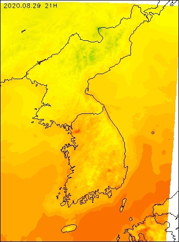 2020-08-29 21 : 00